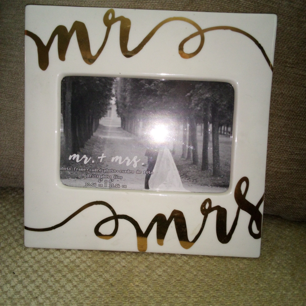 Kate Aspen White and Gold Picture Frame